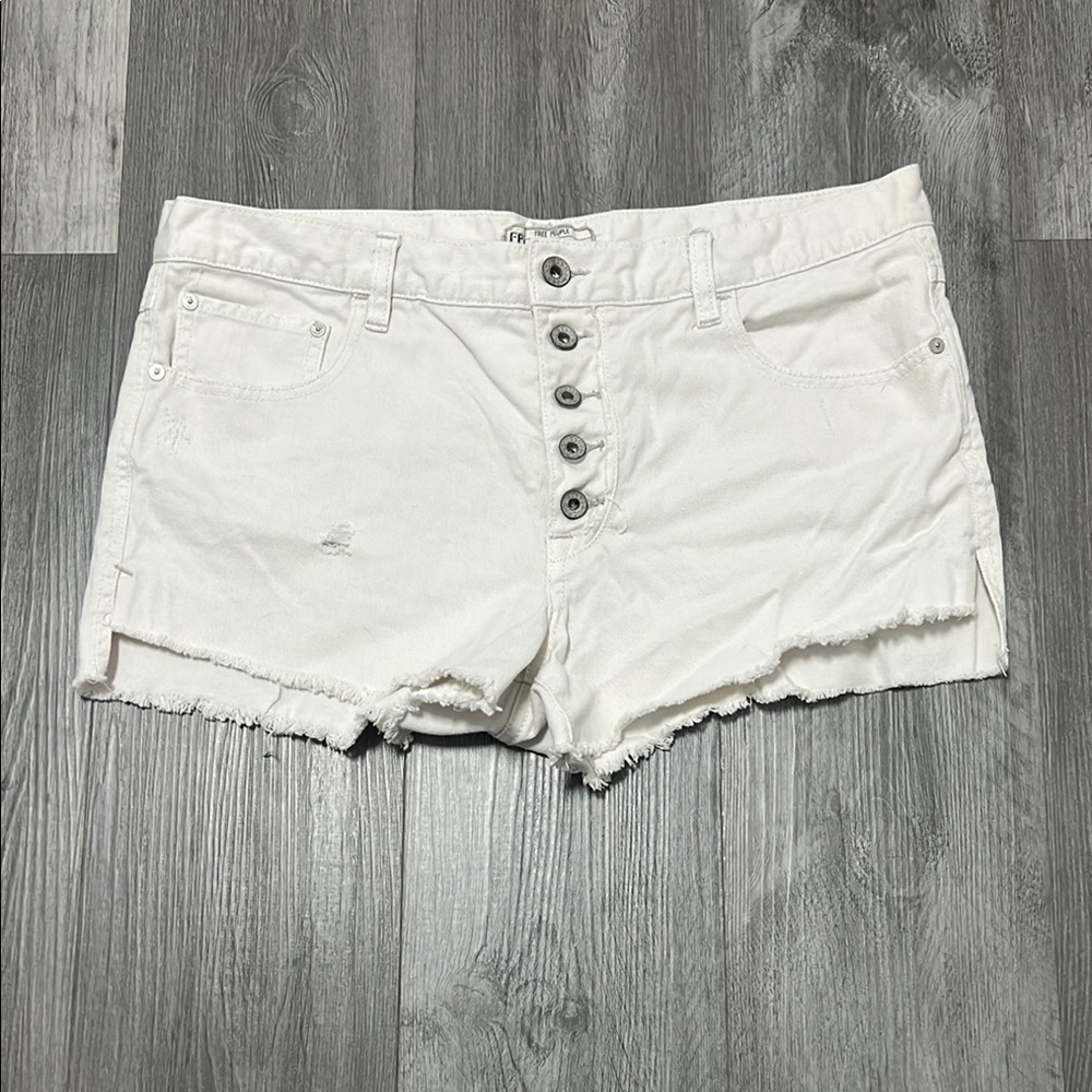 Free People off White Jean Shorts with Button Front / size 31